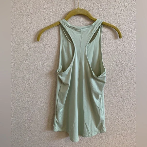 NIKE Razor Back Top 🌴 - Picture 2 of 3